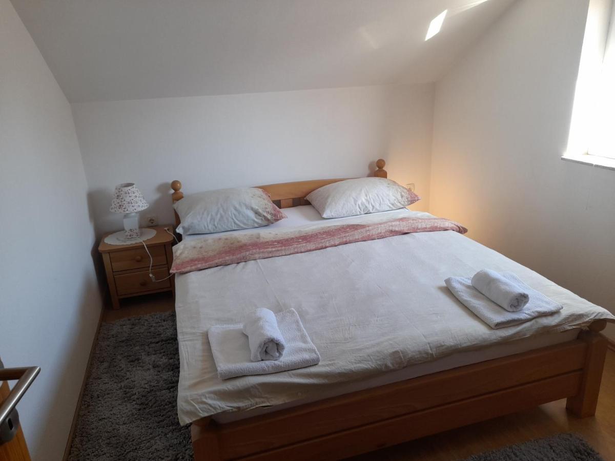 Apartman Zoran Ливно Экстерьер фото