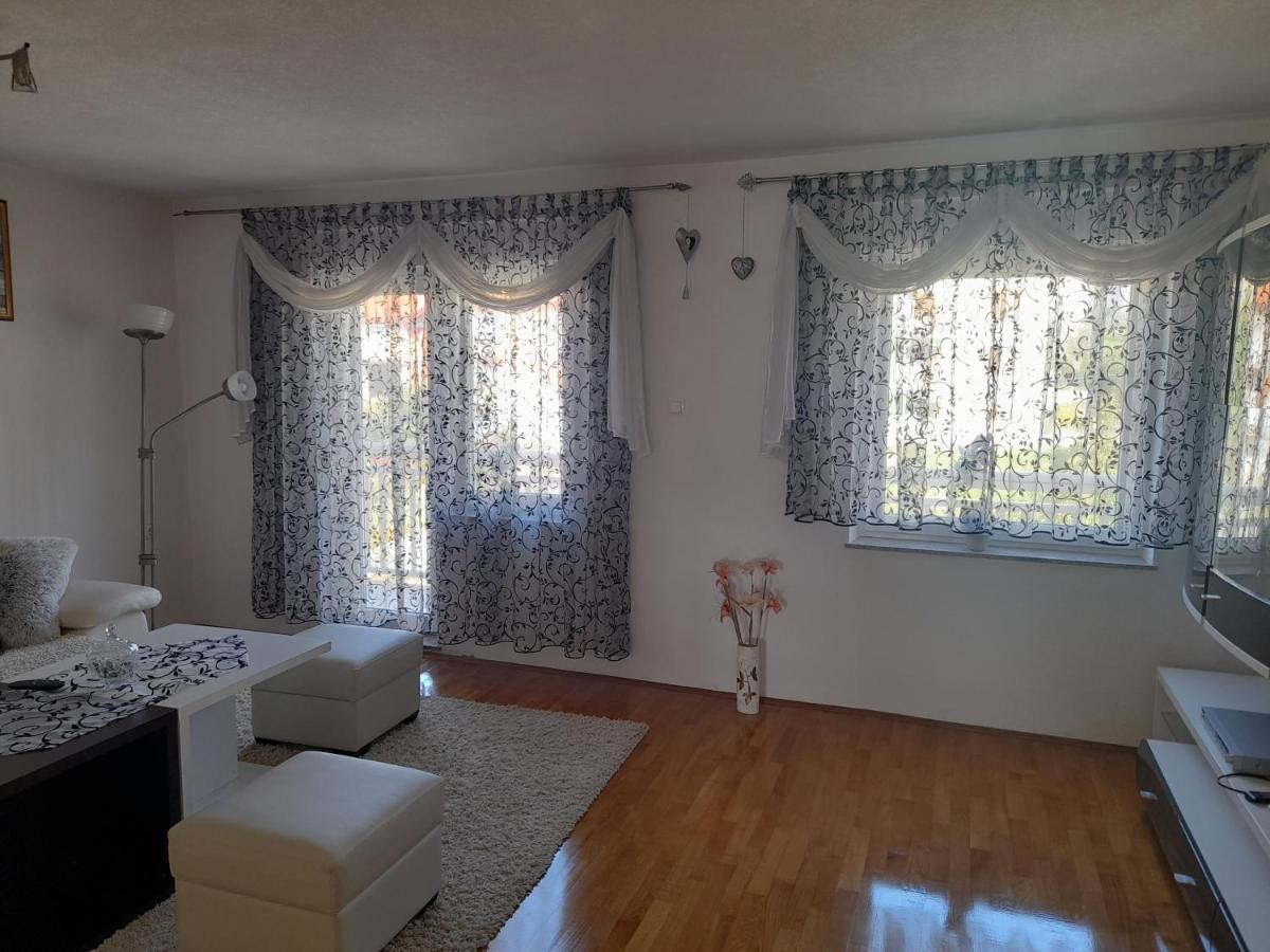 Apartman Zoran Ливно Экстерьер фото