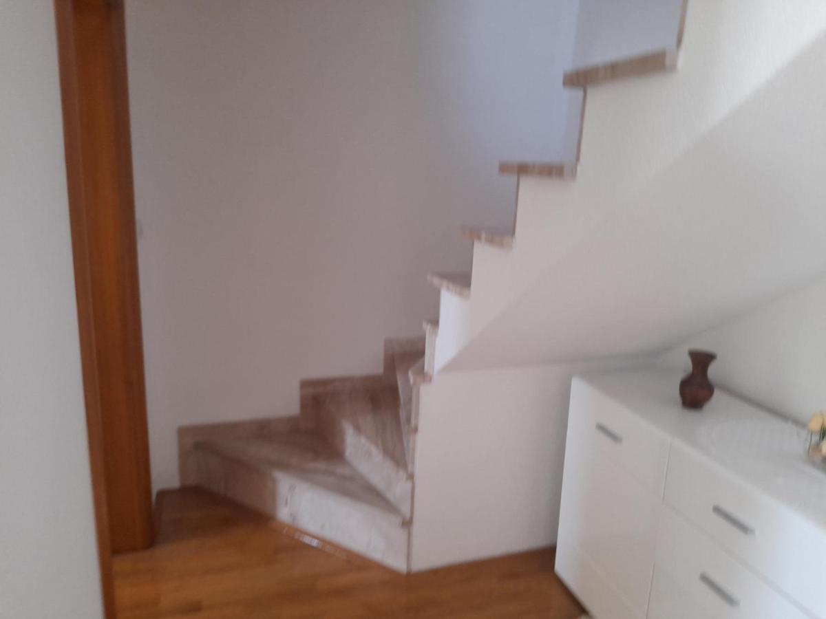Apartman Zoran Ливно Экстерьер фото
