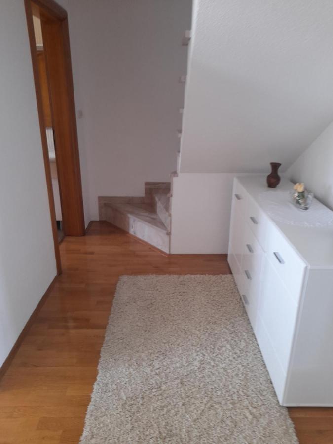Apartman Zoran Ливно Экстерьер фото